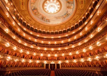 Martín Boschet enquistado en el Colón para un periodista es un personaje nefasto