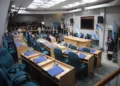 El peronismo no da quórum para derogar ley de lemas en Santa Cruz y Vidal rechaza pagar liquidación salarial a Alicia Kirchner