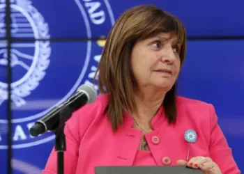 Patricia Bullrich impulsa su segundo plan: buscar que los piqueteros asuman el costo de los operativos policiales