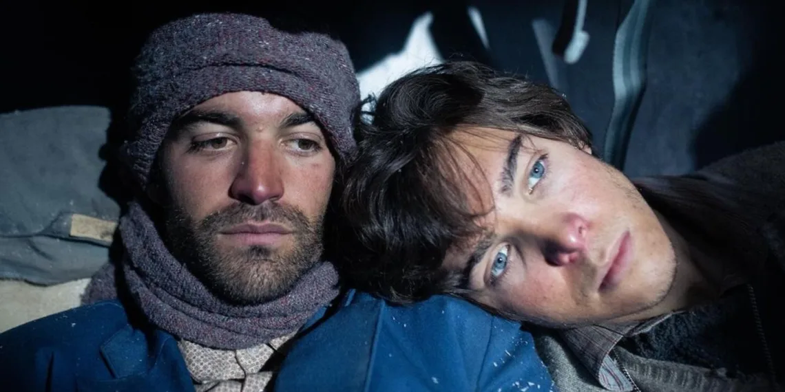 Un espectador de La sociedad de la Nieve se da cuenta de un detalle y recibe felicitaciones del director