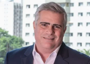 Cada vez más argentinos lideran empresas automotrices como VW, Ford, Stellantis y Renault, a nivel mundial.