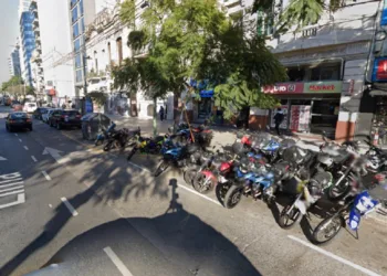 Detienen a tres delincuentes que asaltaron a trabajadores de una obra y se llevan 200 mil pesos.