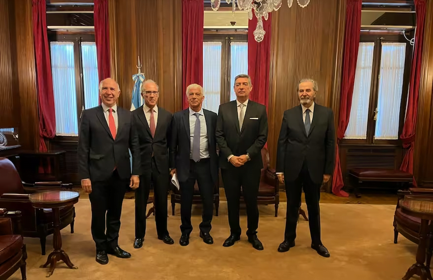 Surgimiento de un debate inesperado: la propuesta de ampliar la Corte Suprema une a diversos actores políticos