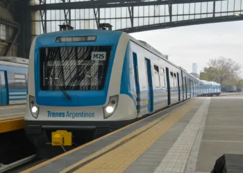 ¿Cuáles son los aumentos de colectivos y trenes para enero 2024?