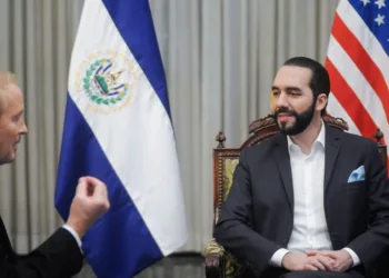 Estados Unidos celebra el triunfo electoral de Bukele y enfatiza la necesidad de preservar los derechos humanos.