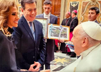 El Gobernador Zamora y la Senadora Ledesma Abdala se reúnen con el Papa Francisco previo al encuentro con Milei