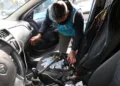 Chilenos detenidos por posesión de auto robado, patente falsa e inhibidores de señal