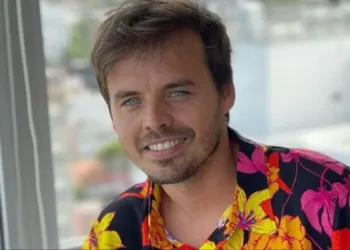 Benjamín Rojas comparte detalles del difícil momento que vivió durante la grabación con una actriz: “Conversé con la asistente”