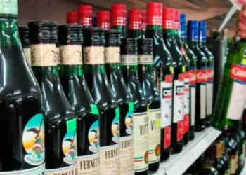 La venta de alcohol disminuye debido a la crisis, los consumidores sacrifican pequeños placeres