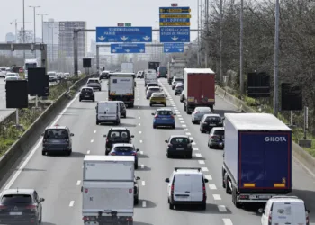 Nueva campaña de seguridad vial en Francia: Descubre el lema revolucionario ‘Conduzca como una mujer’
