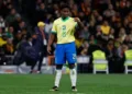 El joven talento Endrick, de 17 años, anota el decisivo gol para la victoria de Brasil frente a México.