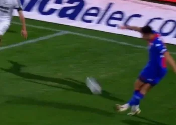 Tigre sorprende con un golazo a los 19 segundos contra Central Córdoba.