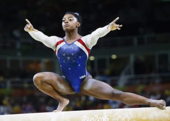 Simone Biles Vuelve a Impactar: La Serie de la Estrella Olímpica que Conquista Netflix con Solo Dos Capítulos