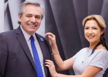 Alberto Fernández desmiente denuncia de Fabiola Yañez y afirma que “es totalmente falsa”.