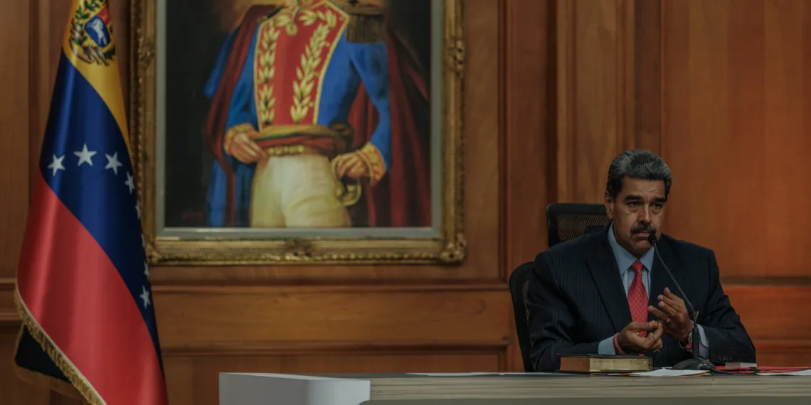 Maduro lanza ofensiva contra WhatsApp en Venezuela tras intensificar presión judicial sobre Machado y González.