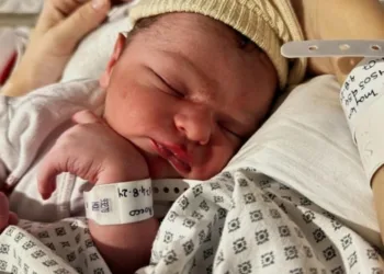 Juan Marconi presenta a su hijo Rocco en una foto llena de ternura.