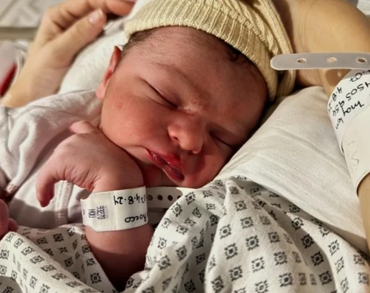 Juan Marconi presenta a su hijo Rocco en una foto llena de ternura.