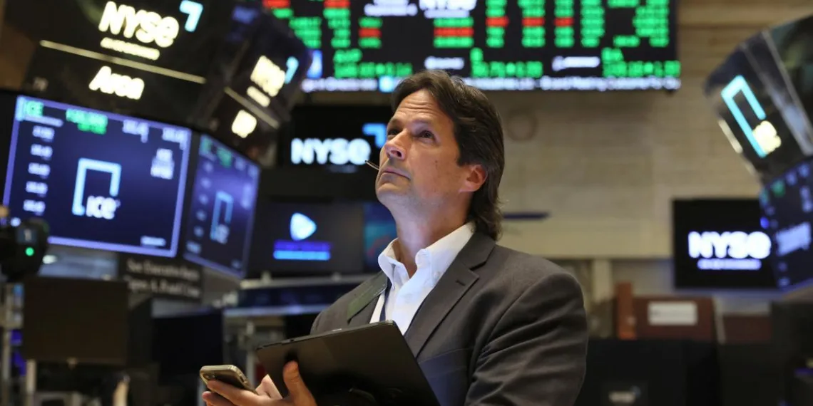 La bolsa de EE.UU. enfrenta las tensiones en Medio Oriente: Análisis de su reacción