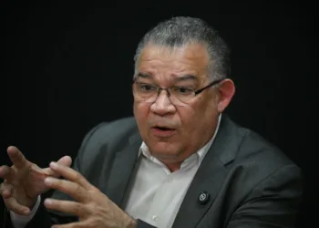 Enrique Márquez critica rechazo del Tribunal Supremo a solicitud de revisión de sentencia que valida a Maduro como ganador