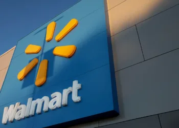 Walmart reduce la importación de productos navideños: ¿Cuál es la razón?