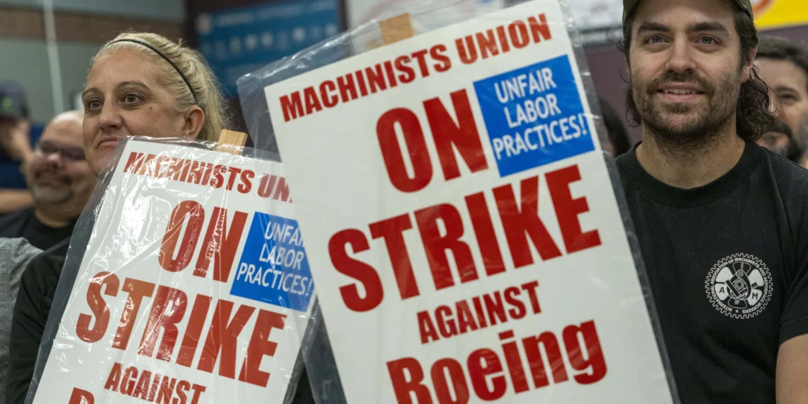 Finaliza la huelga más costosa de la historia en Boeing por parte de los trabajadores