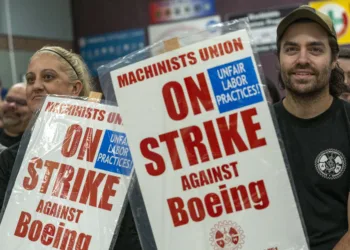 Finaliza la huelga más costosa de la historia en Boeing por parte de los trabajadores