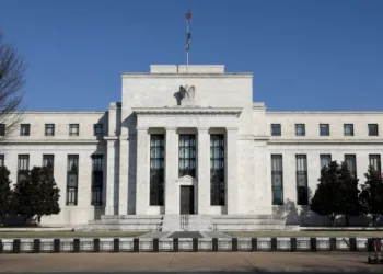 ¿Cómo benefician los recortes de la Reserva Federal de EE.UU. a los deudores?