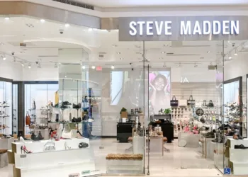 Steve Madden amplía su cadena de suministro para sortear aranceles estadounidenses